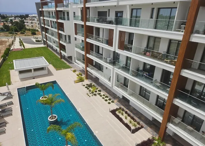 Sea View Penthouse Universal Residences